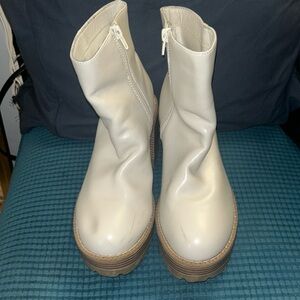 Like New Wild Pair Cream/Tab Platform Lug  Ankle Booties with Side Zipper
